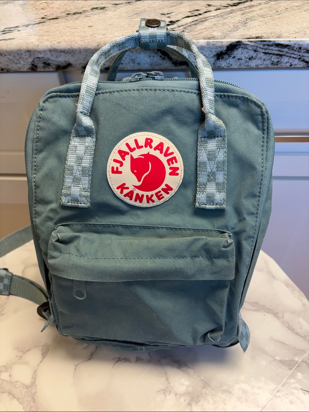 Fjallraven Kånken Mini Backpack in Teal-Green with Red Logo